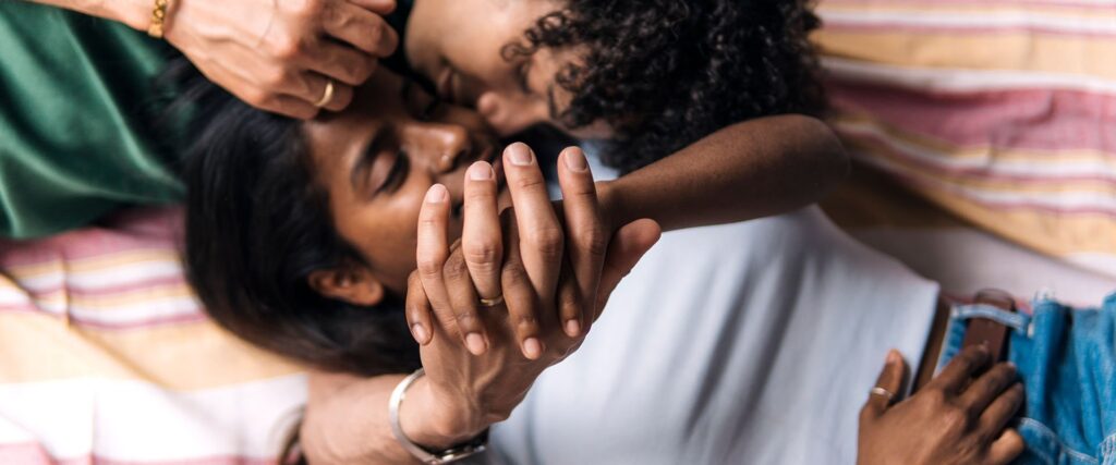 How to Know Someone Loves You: 6 Surefire Signs